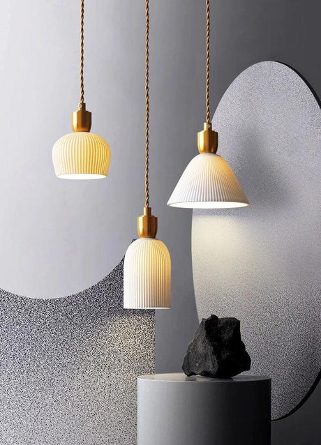 Ribbed ceramic pendant light with bulb included