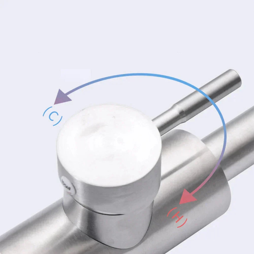 AstraFlow Kitchen Faucet – Pull-Out Spout Design