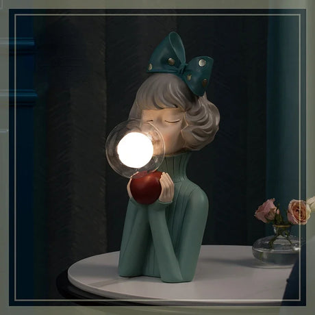 Nightlight statue front view detail