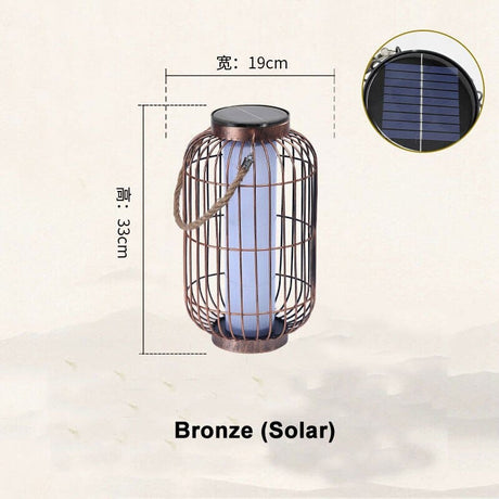 Wire-free lantern light for villa gardens