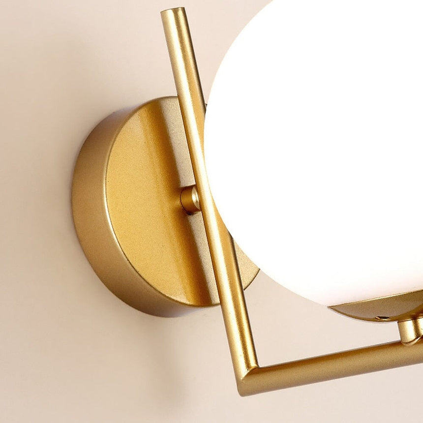 Linear ball wall lamp for kitchens and bedrooms