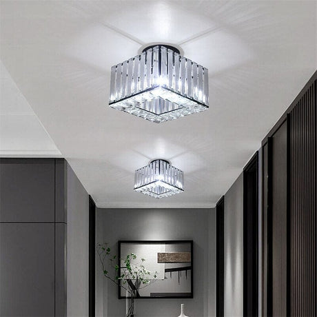 Nordic-inspired crystal chandelier for dining room decor