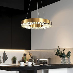 Minimalist pendant lamp for residential settings
