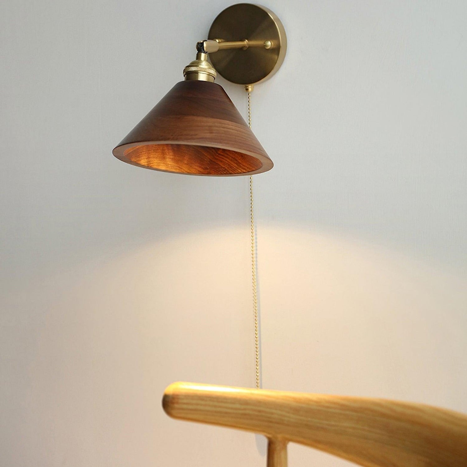 Aureo Vintage-Style Wood Wall Lamp E26 E27 bulb base detail - OpalDwell