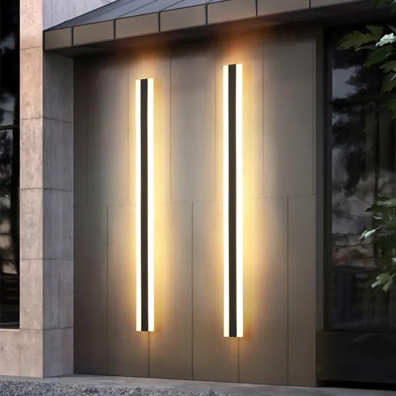 Acrylic wall lamp for outdoor accent decor
