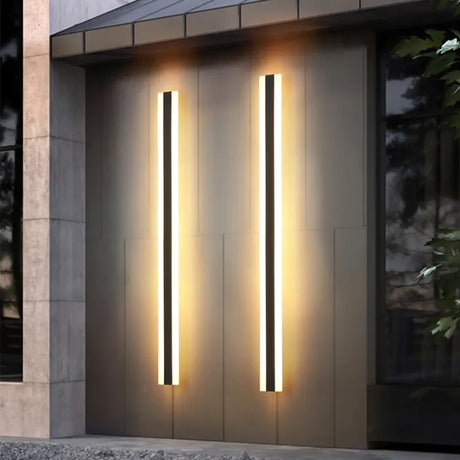 Acrylic wall lamp for outdoor accent decor