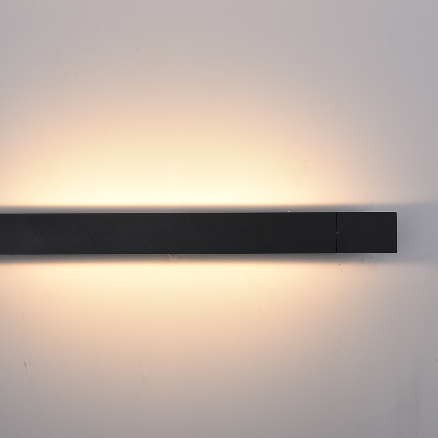 AeroLuma Aluminum Wall Lamp – 340° rotatable design for bathroom and hallway | OroDwell