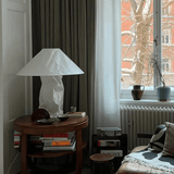 Timeless table lamp for desks