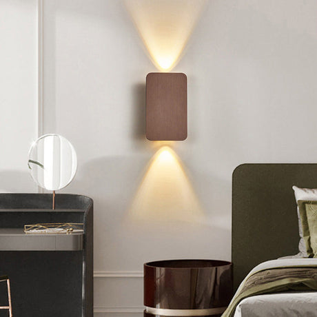 LumaRect rectangular wall lamp full view