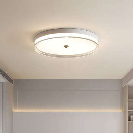 Nyra Lamp – Streamlined Silhouette Design