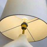 Uncluttered table lamp for any room