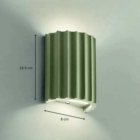 Ambient up down lighting for living spaces