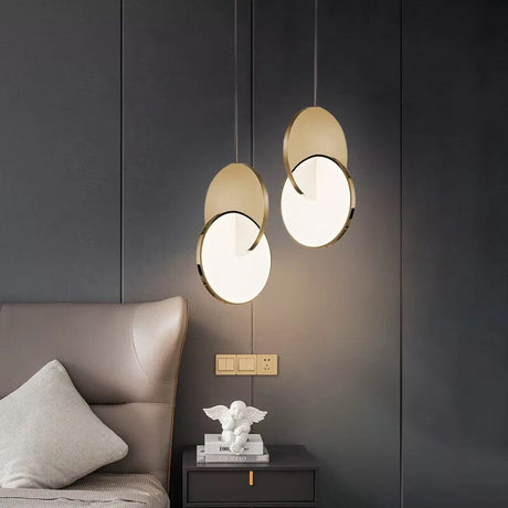 Geometric Pendant Light for Outdoor Decor