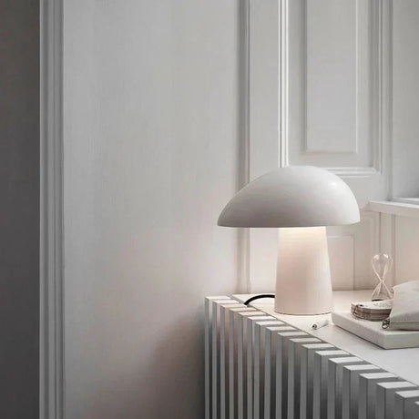Wood table lamp with timeless metal and wood design