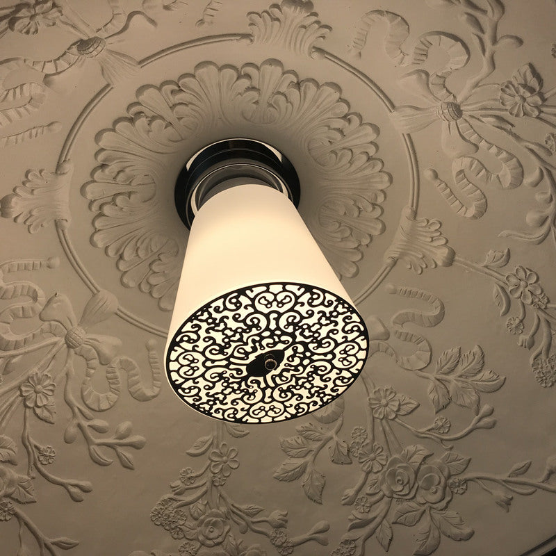 Flush mount light for hallways and living rooms
