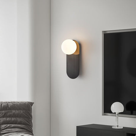 Easy installation wall sconce for hallway