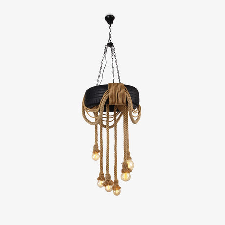 The fitting seen in full, three chains above and nine strands below