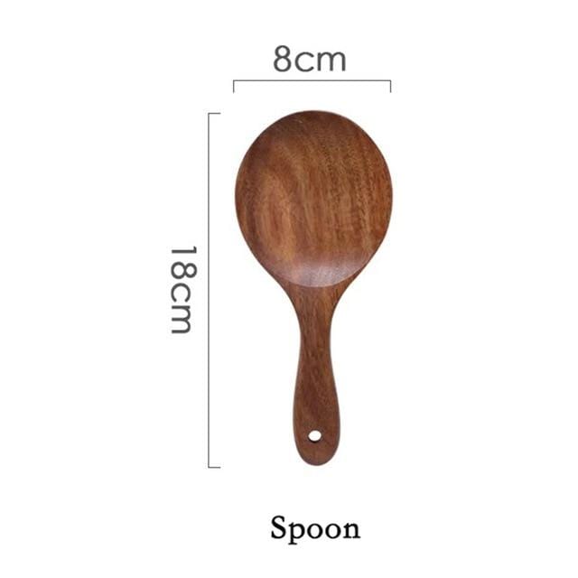 Wooden kitchen utensils for bakeware-safe use