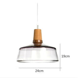 The medium shade drawn with its 24 cm width and 19 cm height marked