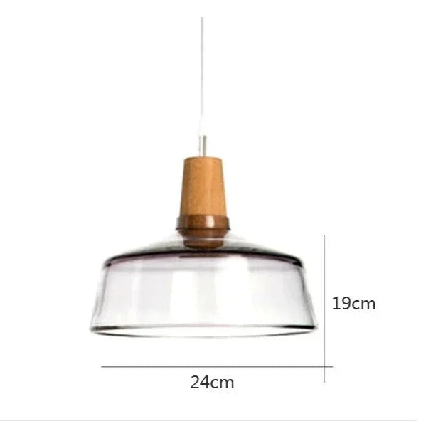 The medium shade drawn with its 24 cm width and 19 cm height marked